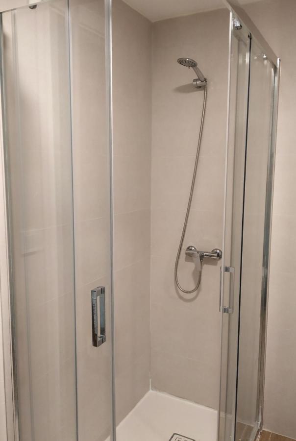 バレンシアApartamento Privado Proximo A Playa Y Ciencias Con Wifiアパートメント エクステリア 写真