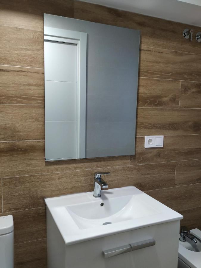 バレンシアApartamento Privado Proximo A Playa Y Ciencias Con Wifiアパートメント エクステリア 写真